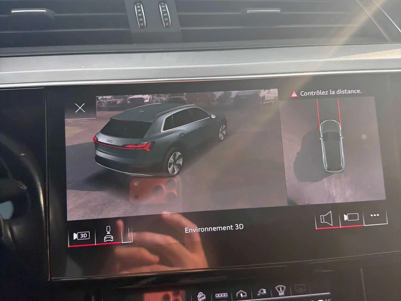 Audi E-Tron * TECHNIK * 360 КАМЕРА* ОБДУХВАНЕ* ПАНОРАМА* HEAD , снимка 13 - Автомобили и джипове - 55472122