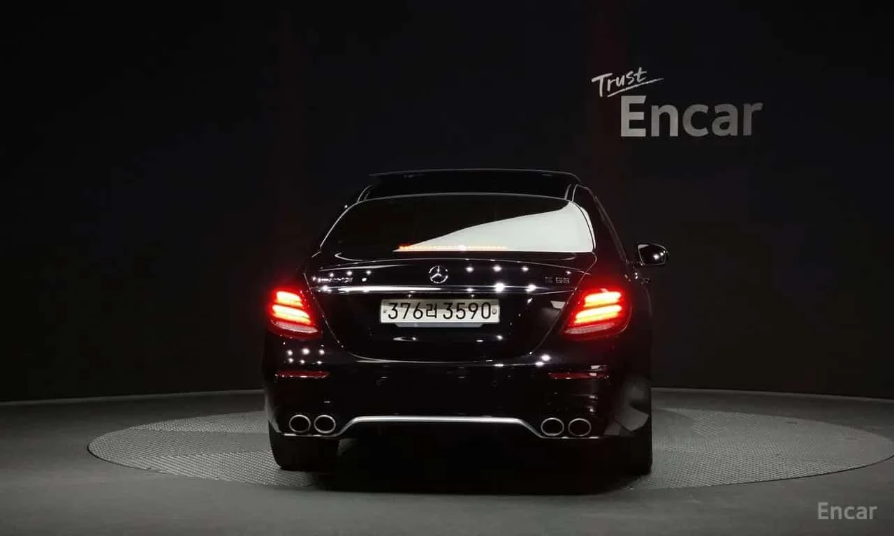 Mercedes-Benz E 53 AMG 4MATIC+ /ОБДУХВАНЕ/ДИСТРОНИК/360, снимка 4 - Автомобили и джипове - 55588924
