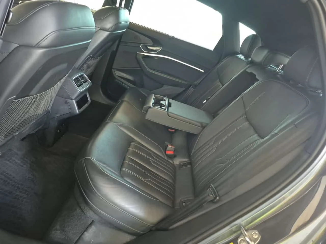 Audi E-Tron * TECHNIK * CARFAX * ОПЦИЯ ЗА ФИНАНСИРАНЕ, снимка 12 - Автомобили и джипове - 55664359