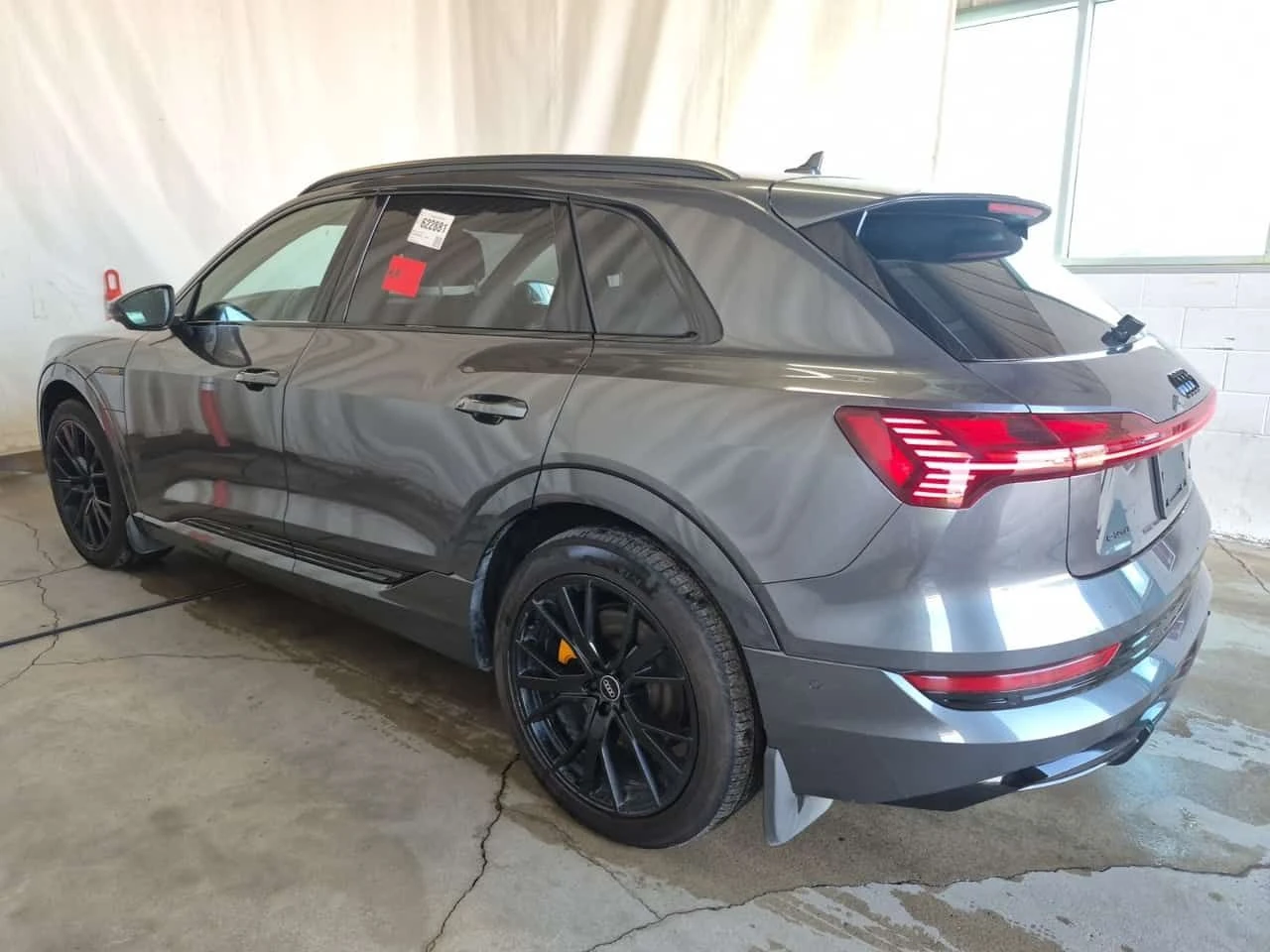 Audi E-Tron * TECHNIK * CARFAX * ОПЦИЯ ЗА ФИНАНСИРАНЕ, снимка 4 - Автомобили и джипове - 55664359