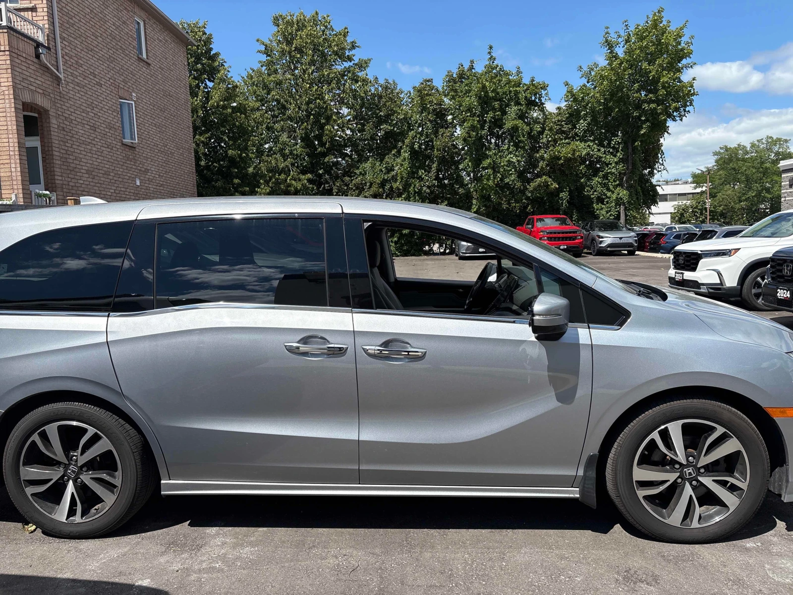 Honda Odyssey * Touring * АВТОКРЕДИТ БЕЗ ПЪРВОНАЧАЛНА ВНОСКА* , снимка 3 - Автомобили и джипове - 55802093