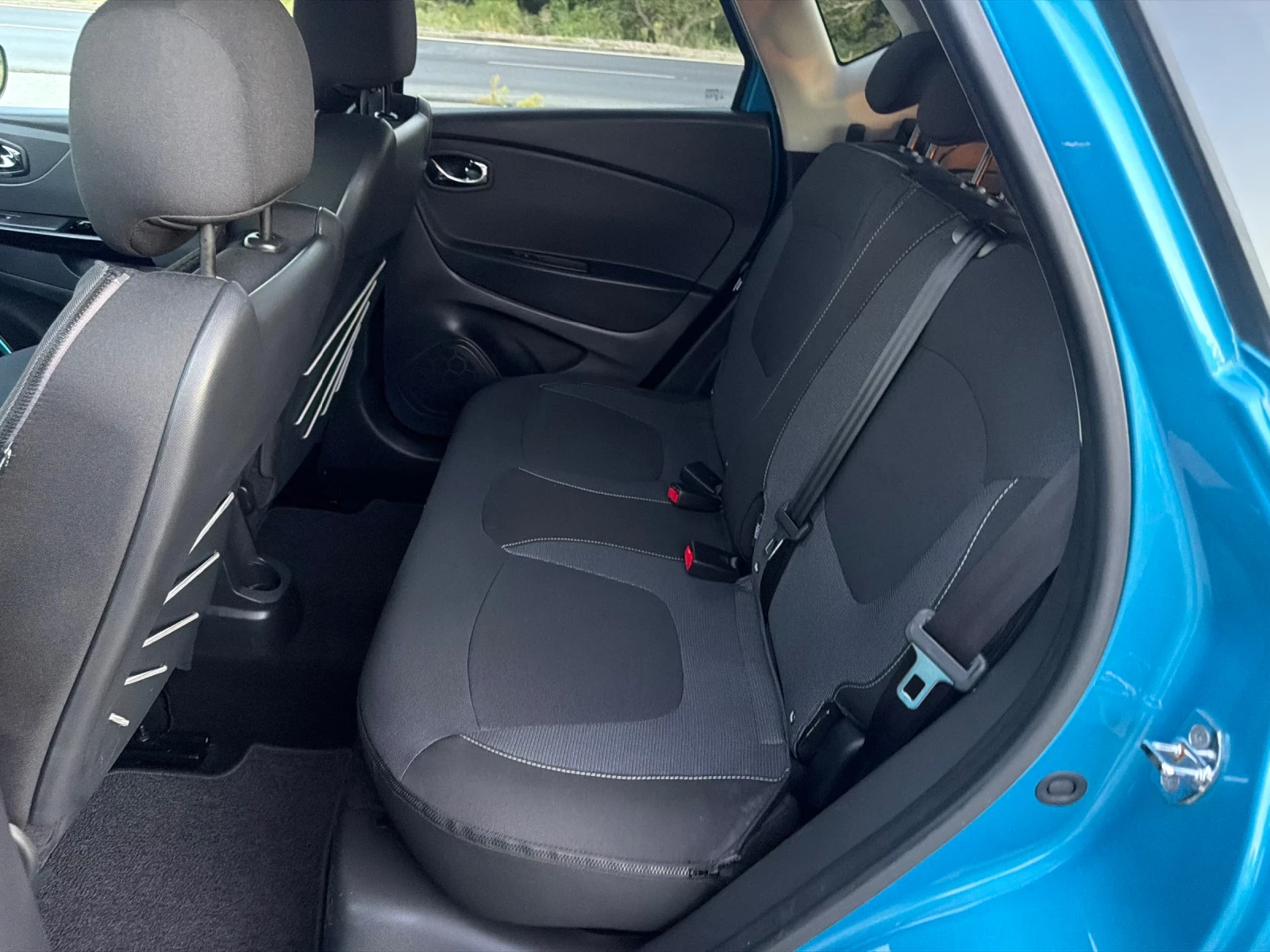 Renault Captur  БЕНЗИН / АВТОМАТИК / 118 000 км / ЗАДНА КАМЕРА , снимка 11 - Автомобили и джипове - 55954815