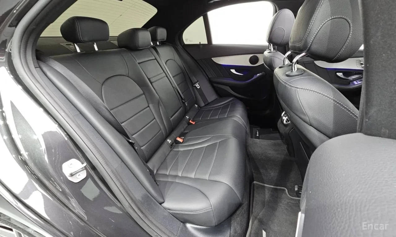 Mercedes-Benz C 200 / ФИКСИРАНА ЦЕНА ДО БЪЛГАРИЯ С ВСИЧКИ ТАКСИ /, снимка 11 - Автомобили и джипове - 56130901