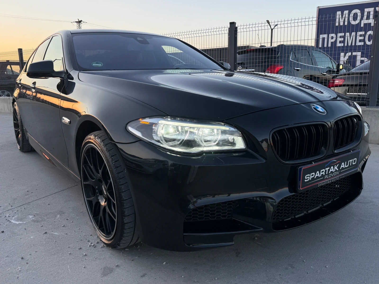 BMW 530 xD* FACE* 2015г* 360Hp* FULL MAX* Топ Състояние* , снимка 3 - Автомобили и джипове - 56150844