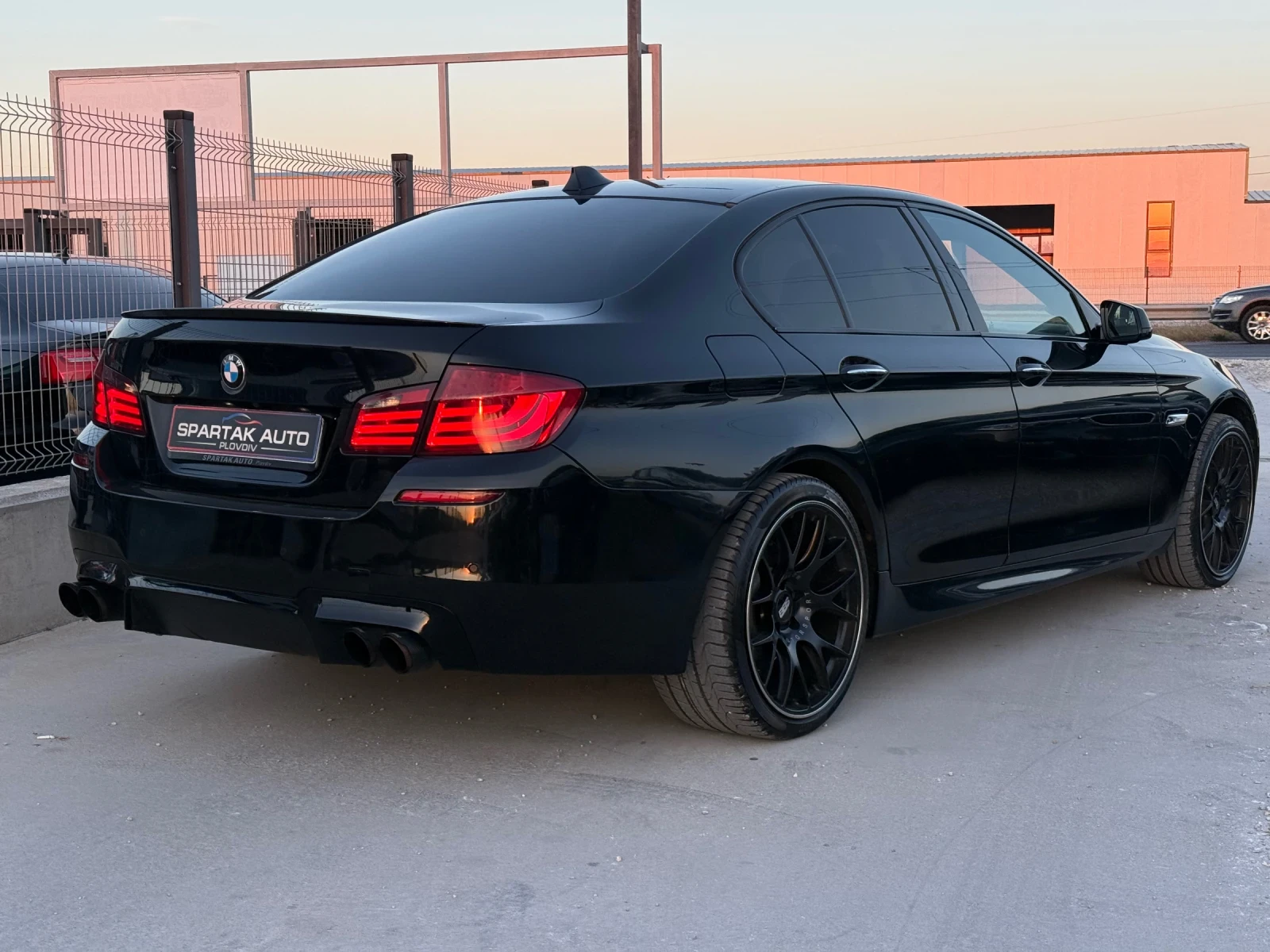 BMW 530 xD* FACE* 2015г* 360Hp* FULL MAX* Топ Състояние* , снимка 4 - Автомобили и джипове - 56150844