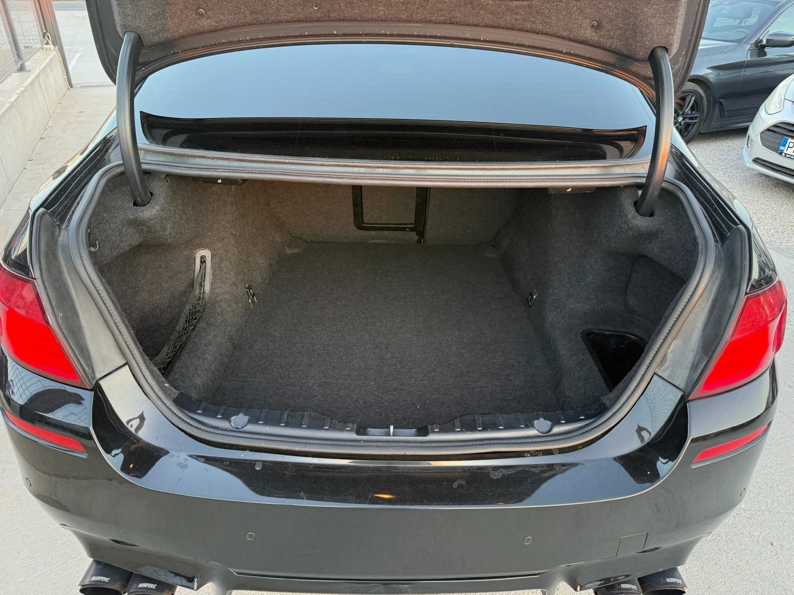 BMW 530 xD* FACE* 2015г* 360Hp* FULL MAX* Топ Състояние* , снимка 10 - Автомобили и джипове - 56150844