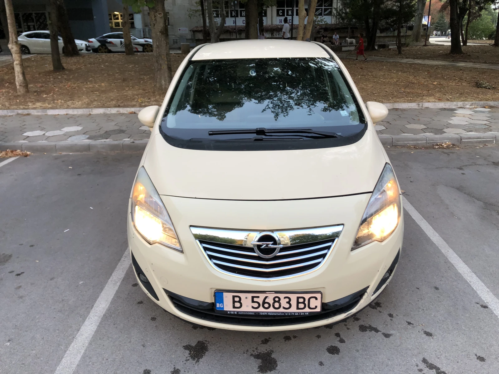 Opel Meriva, снимка 3 - Автомобили и джипове - 56414819