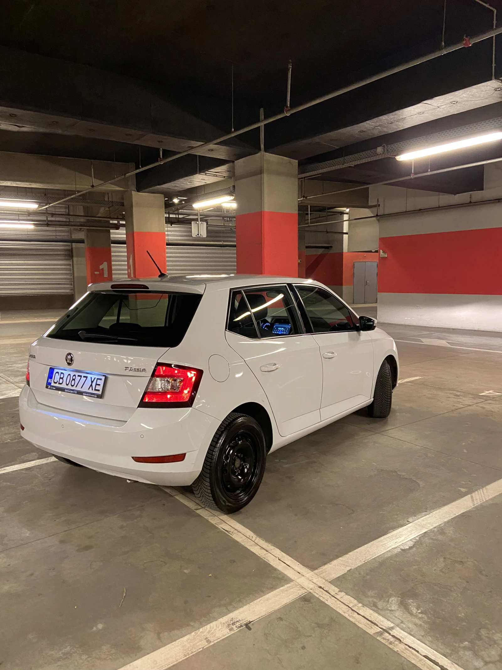Skoda Fabia, снимка 6 - Автомобили и джипове - 56645065