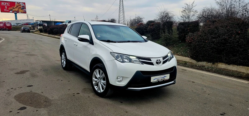 Toyota Rav4 2.2 D4D, снимка 2 - Автомобили и джипове - 48997910