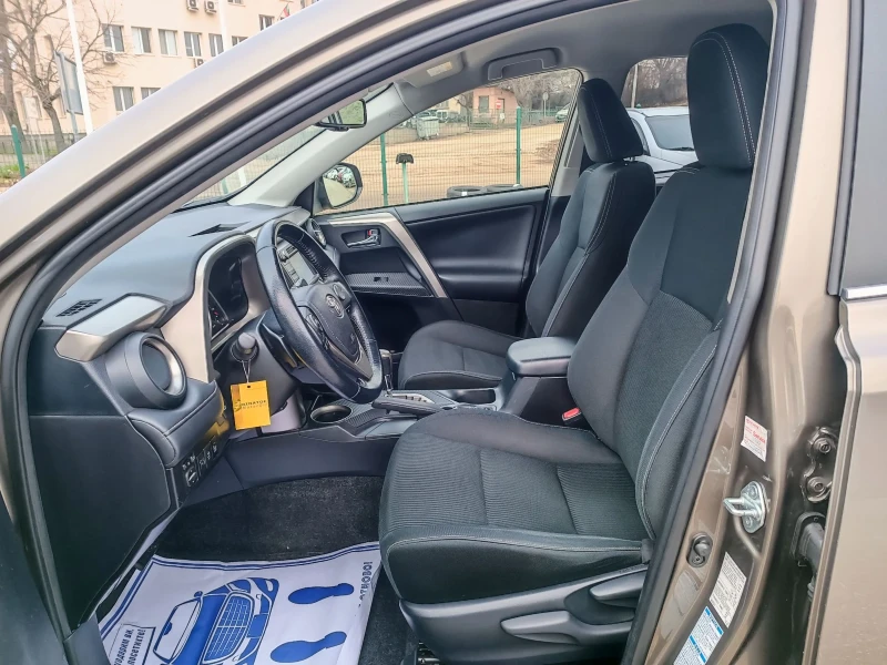 Toyota Rav4 2.0i-151кс-ШВЕЙЦАРИЯ-АВТОМАТ-4Х4-NAVI-KEYLESS, снимка 10 - Автомобили и джипове - 52791797