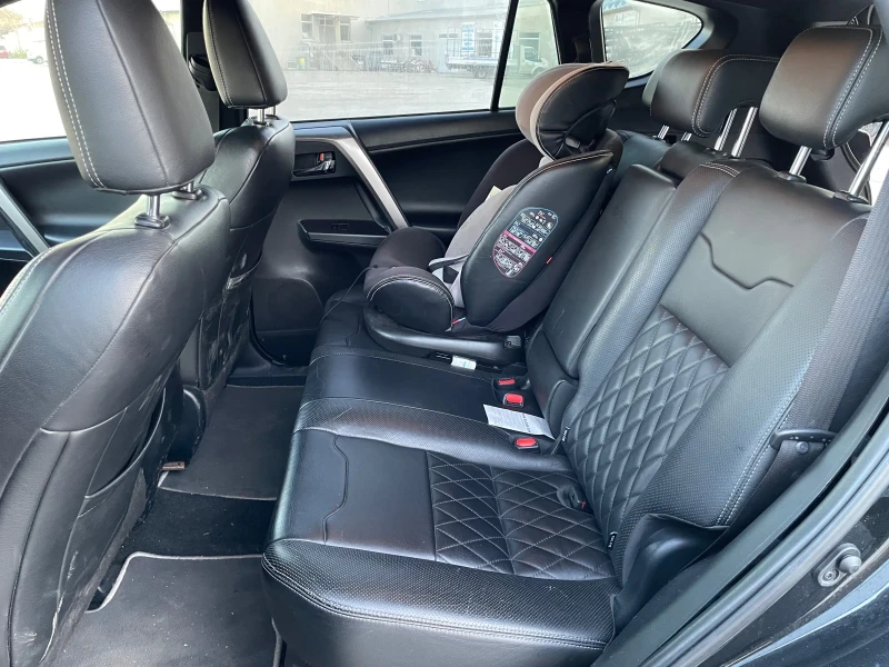 Toyota Rav4 2.5 hybrid 197hp, снимка 7 - Автомобили и джипове - 52793255