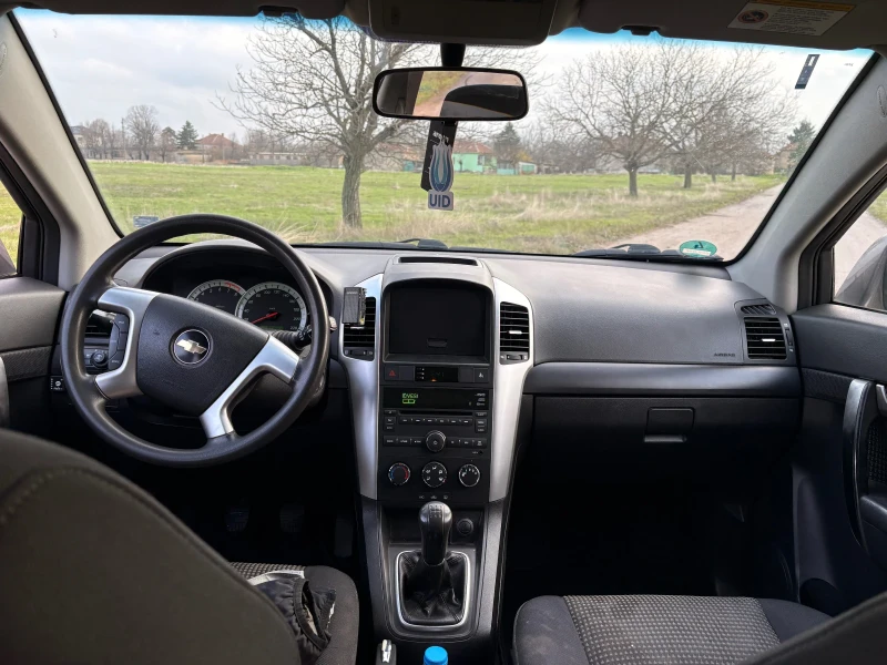 Chevrolet Captiva, снимка 9 - Автомобили и джипове - 52938933