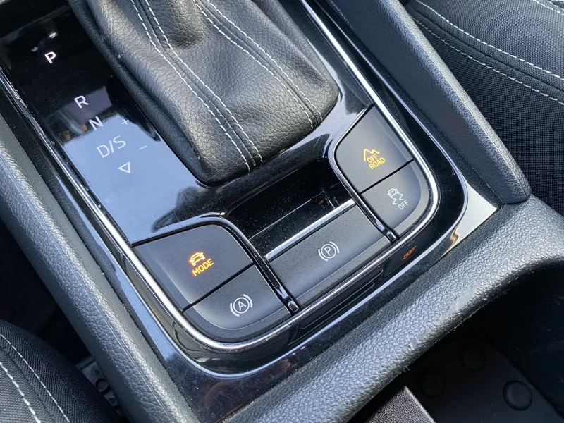 Skoda Karoq -2, 0TDI-190k.c./4х4/Germany/DIGITAL/LED, снимка 13 - Автомобили и джипове - 53100494