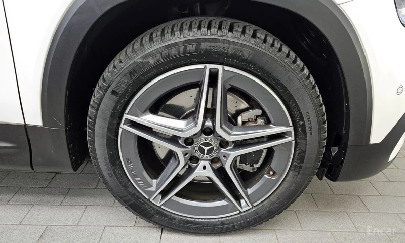 Mercedes-Benz GLB, снимка 5 - Автомобили и джипове - 53328877