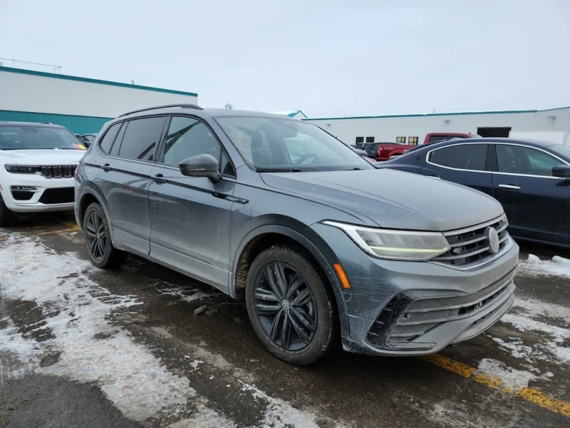 VW Tiguan / R Line Black Edition / 4MOTION /, снимка 3 - Автомобили и джипове - 53371039