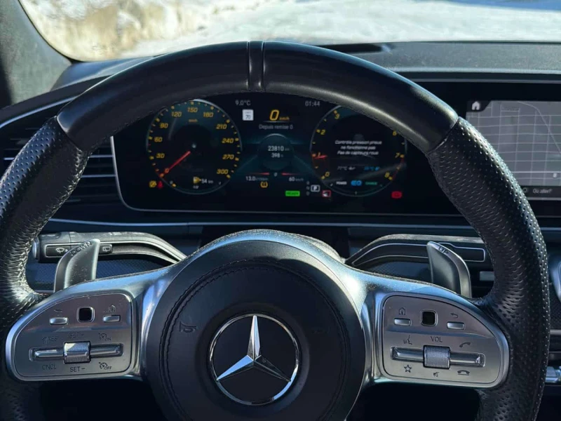 Mercedes-Benz GLE 63 S AMG CARFAX, снимка 8 - Автомобили и джипове - 53535028