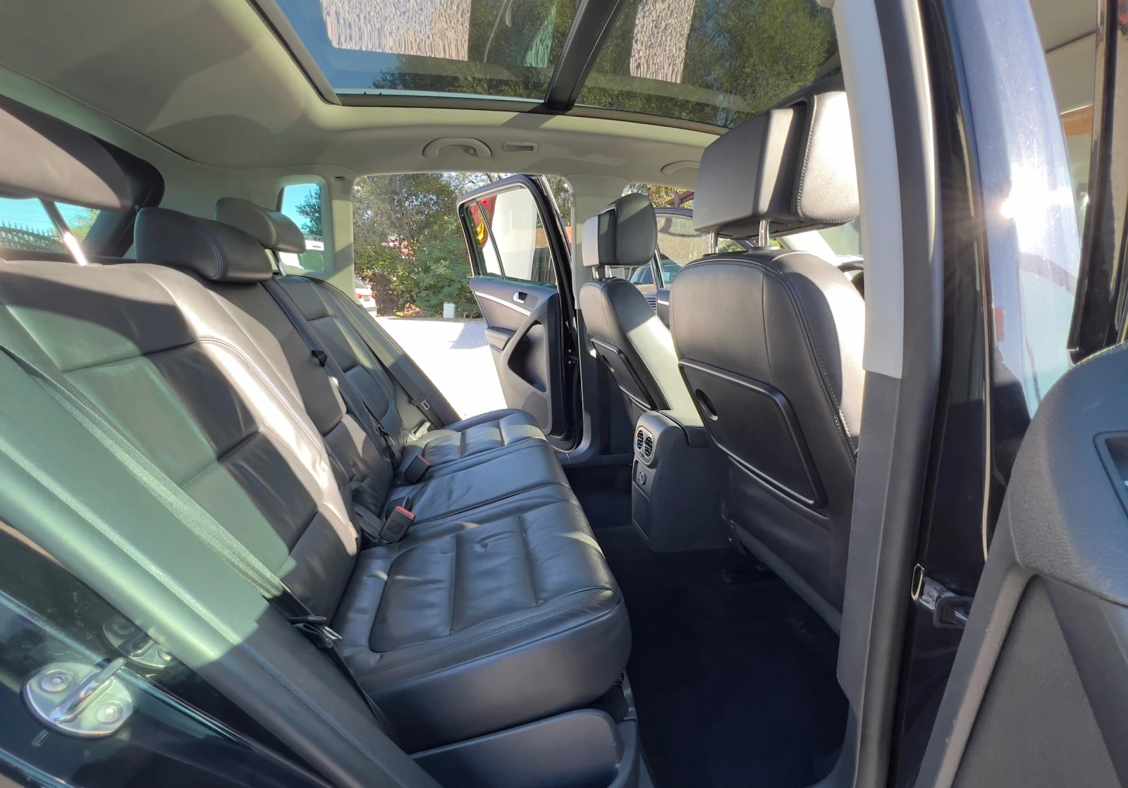 VW Tiguan 2.0 TDI   4x4 | Mobile.bg   14