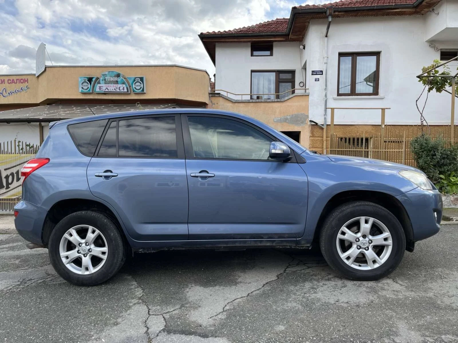 Toyota Rav4 2.0 6 скорости 158кс 4х4 - изображение 7