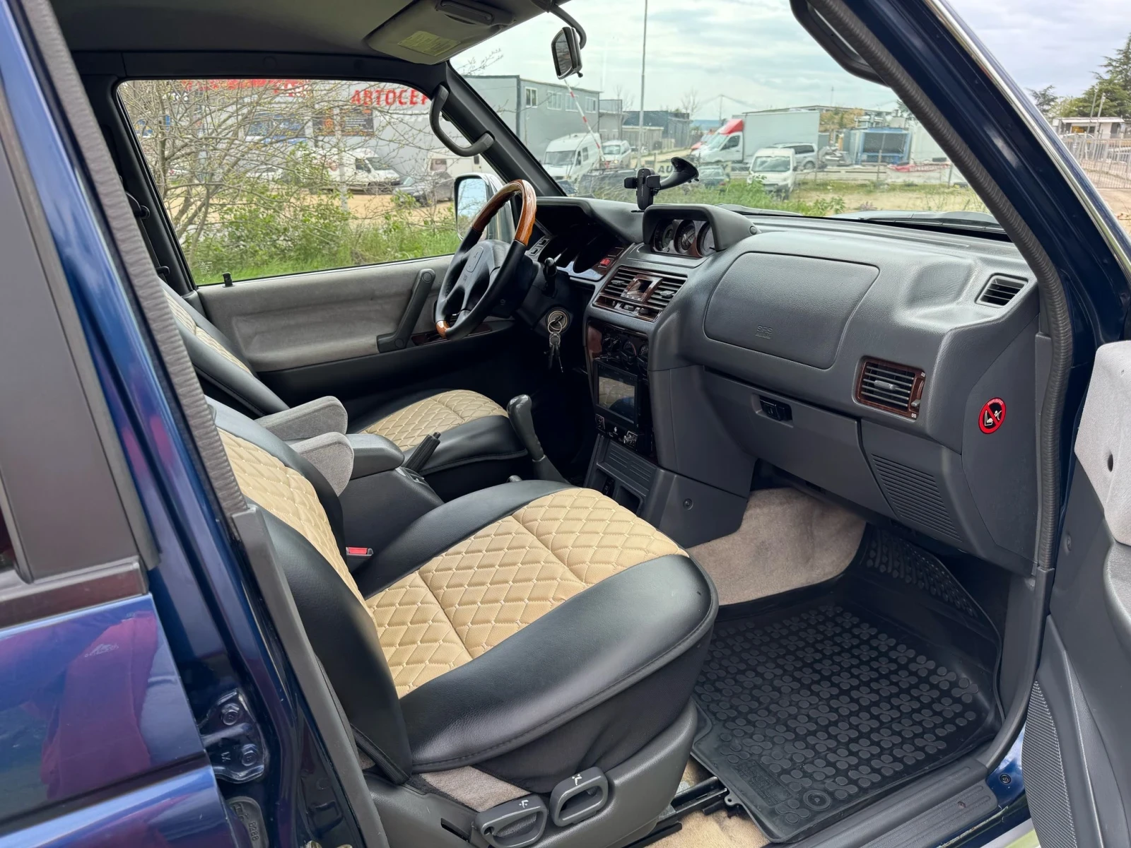 Mitsubishi Pajero Super Select4WD - изображение 10