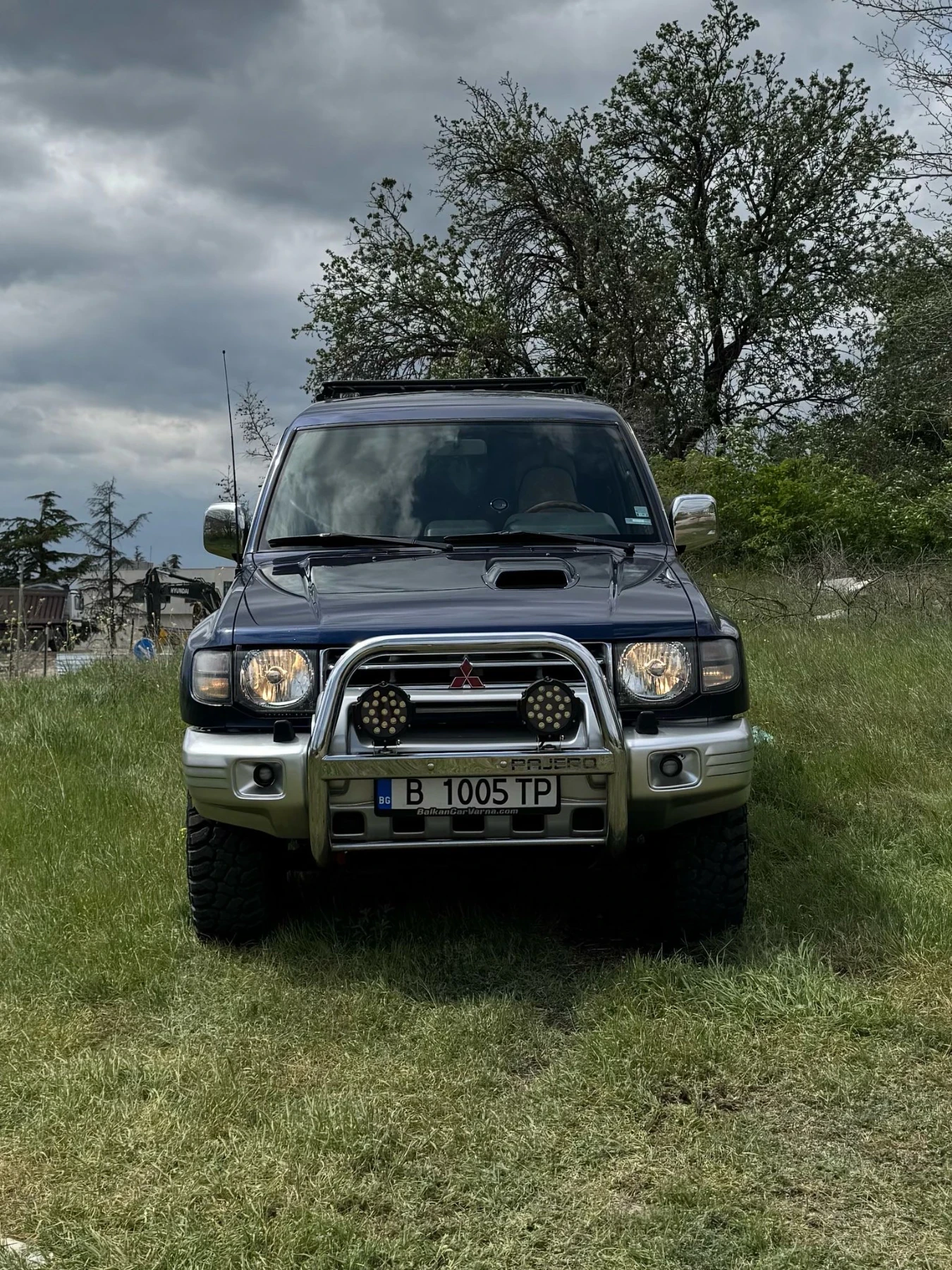 Mitsubishi Pajero Super Select4WD - изображение 2