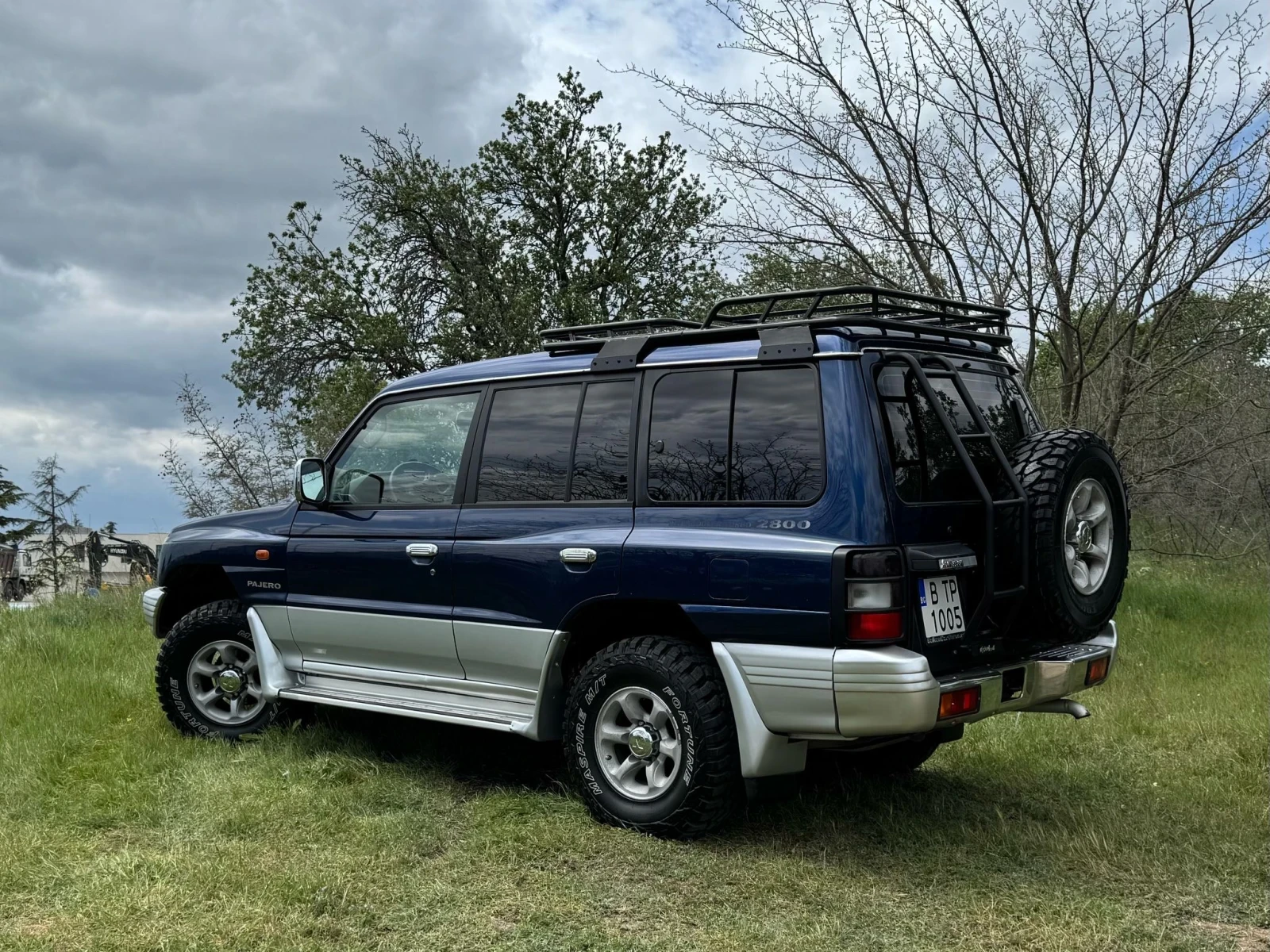 Mitsubishi Pajero Super Select4WD - изображение 5