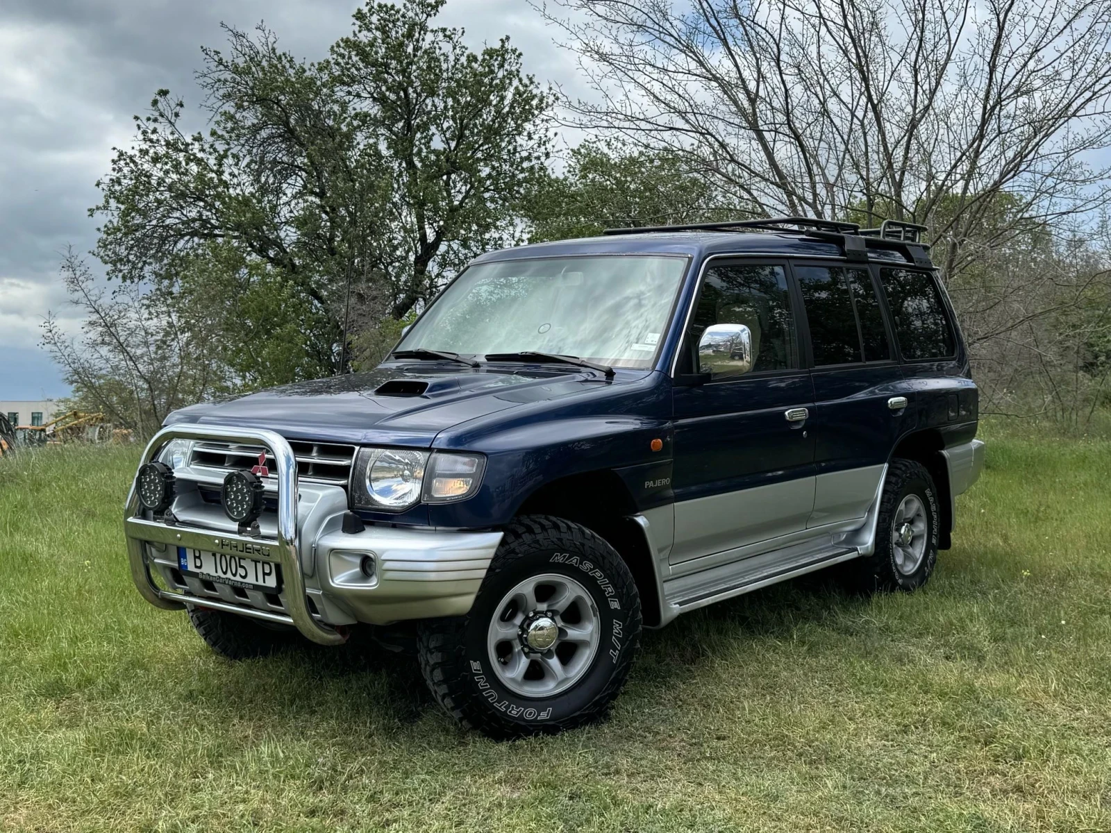 Mitsubishi Pajero Super Select4WD - изображение 3