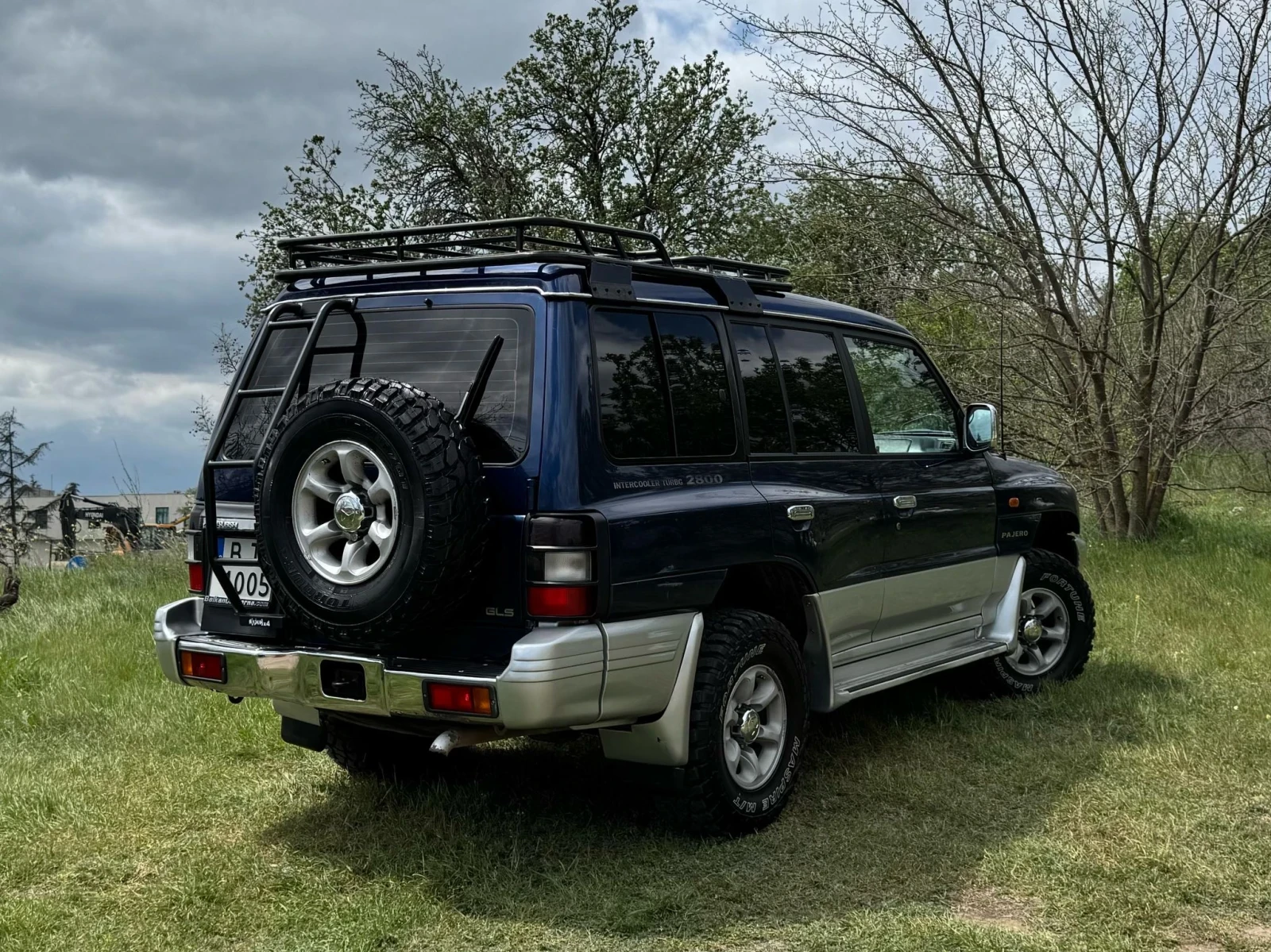 Mitsubishi Pajero Super Select4WD - изображение 4