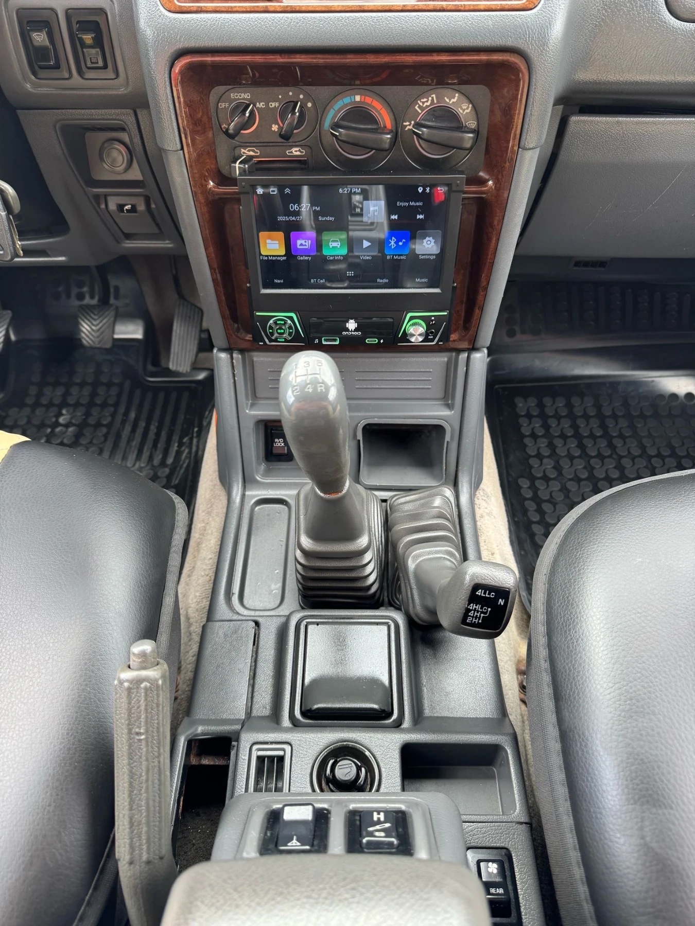 Mitsubishi Pajero Super Select4WD - изображение 8