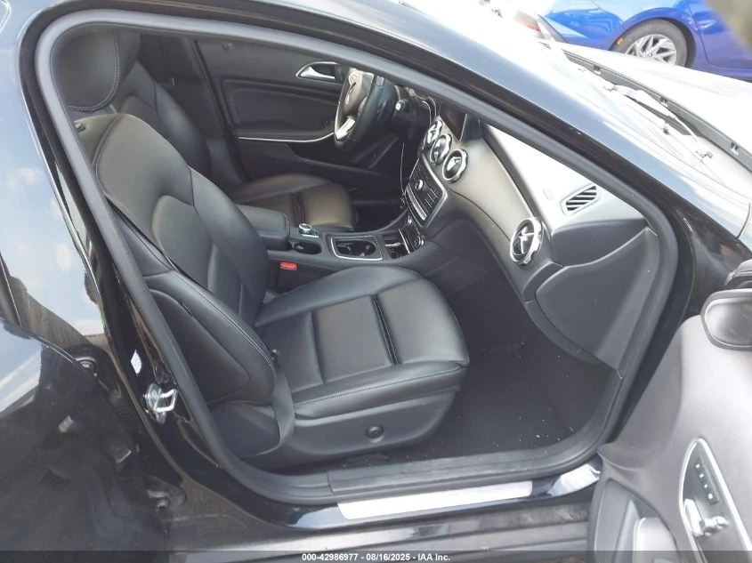 Mercedes-Benz GLA 250 2.0L I-4 DI, DOHC, VVT, TURBO, 208HP All Wheel - изображение 10