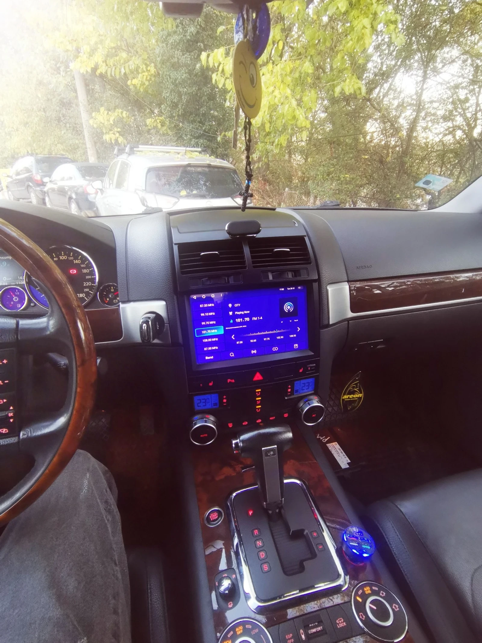 VW Touareg 3.0 TDI  | Mobile.bg   5