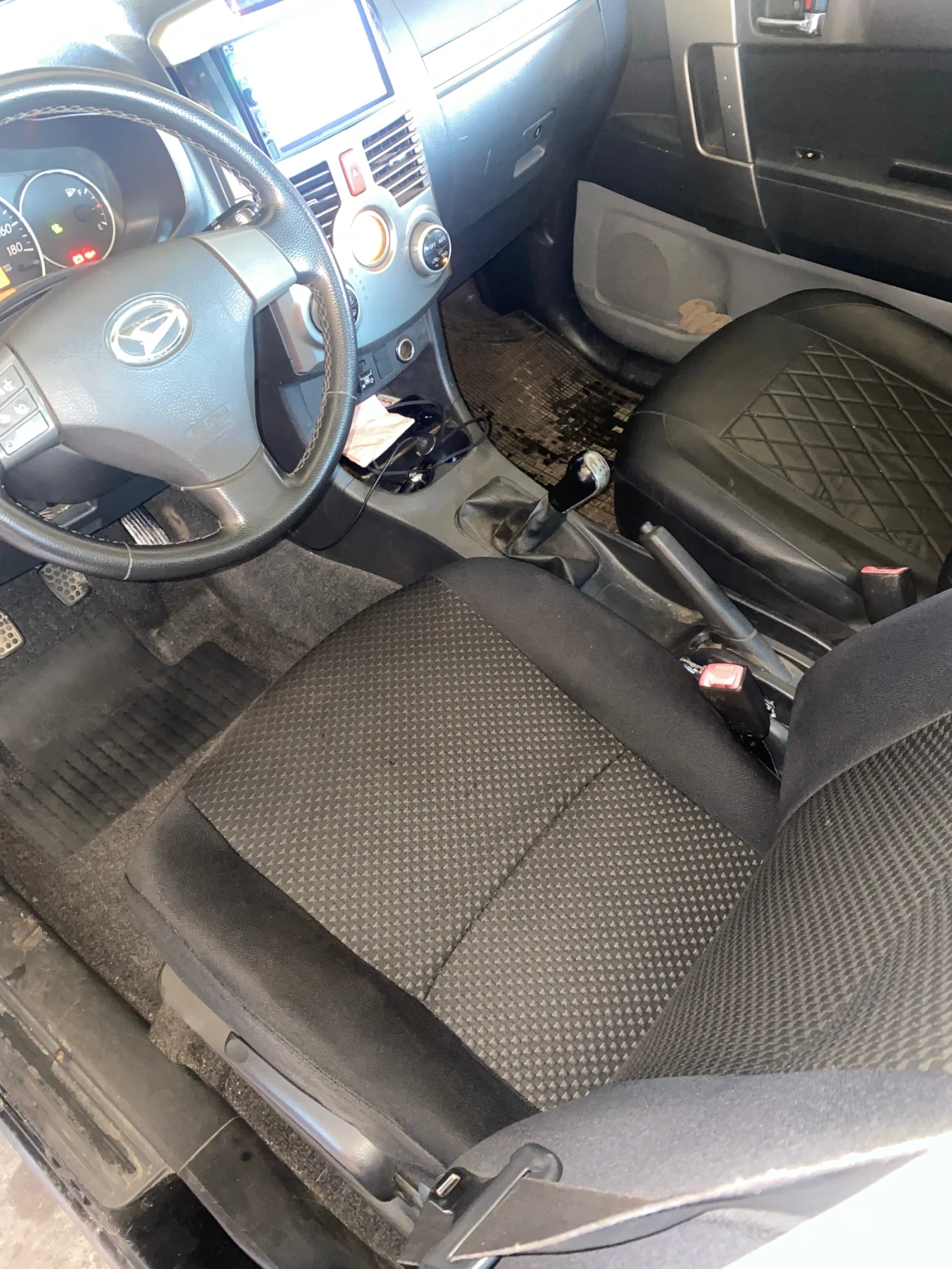 Daihatsu Terios Terios J ll, снимка 16 - Автомобили и джипове - 53363288