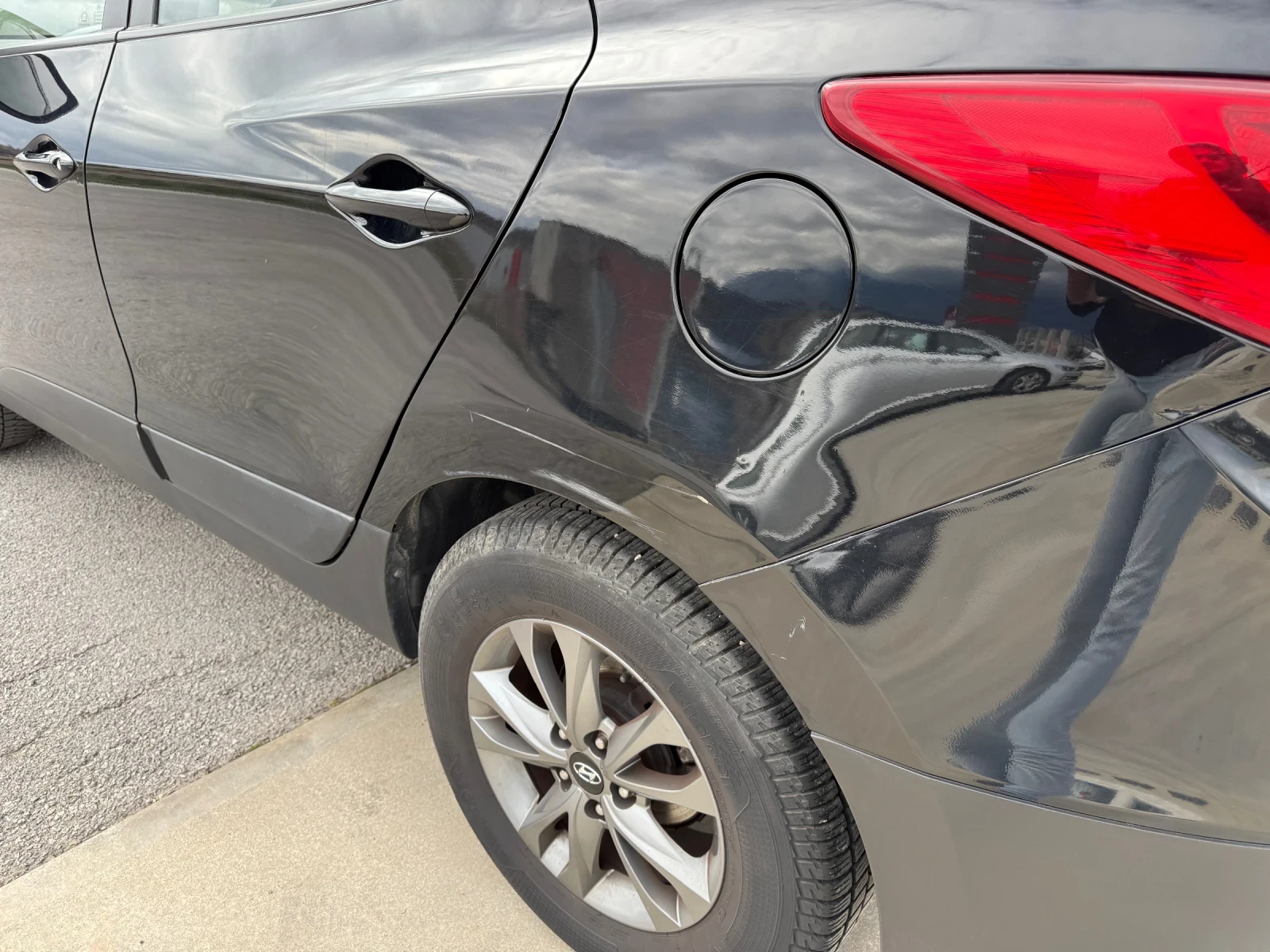 Hyundai IX35 Tucson ix35, снимка 8 - Автомобили и джипове - 54030423