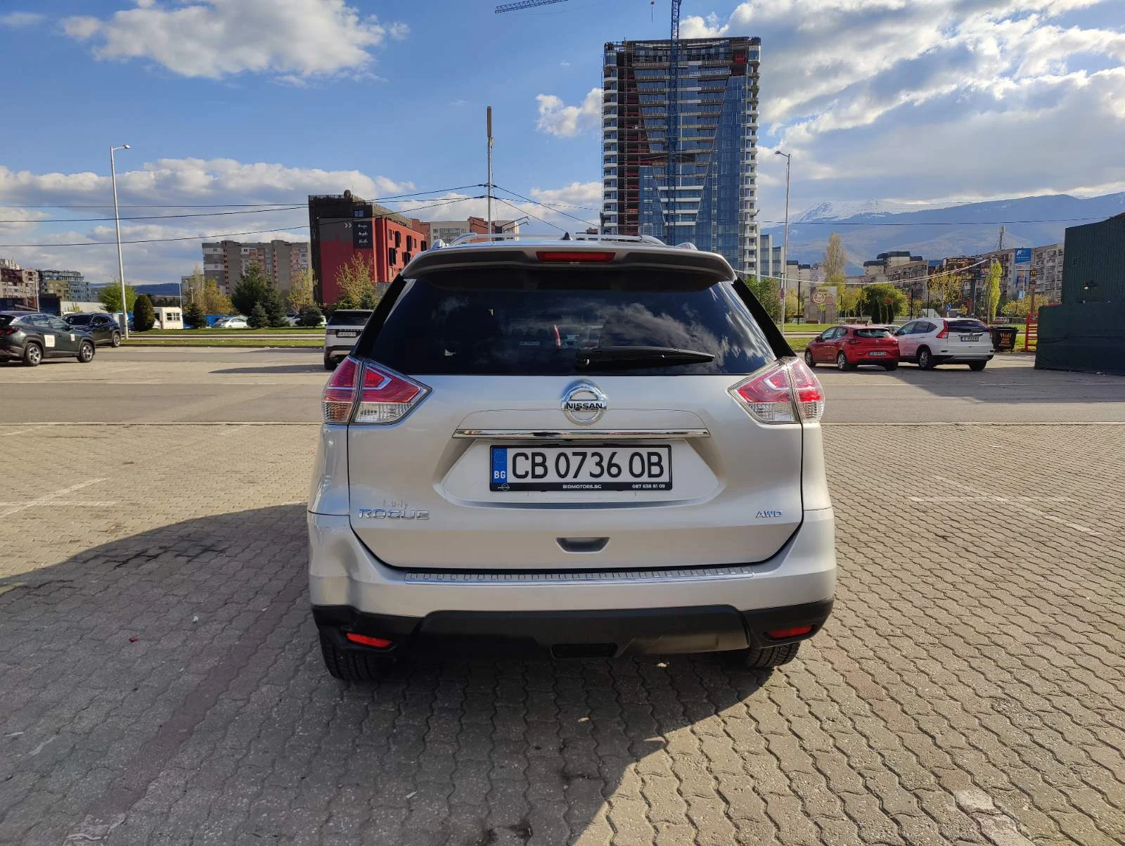 Nissan Rogue, снимка 5 - Автомобили и джипове - 54310156