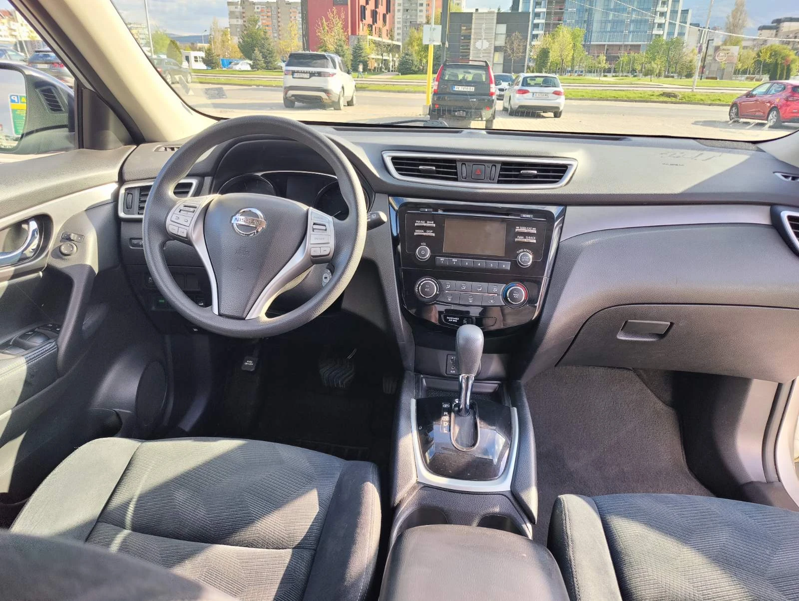 Nissan Rogue, снимка 7 - Автомобили и джипове - 54310156