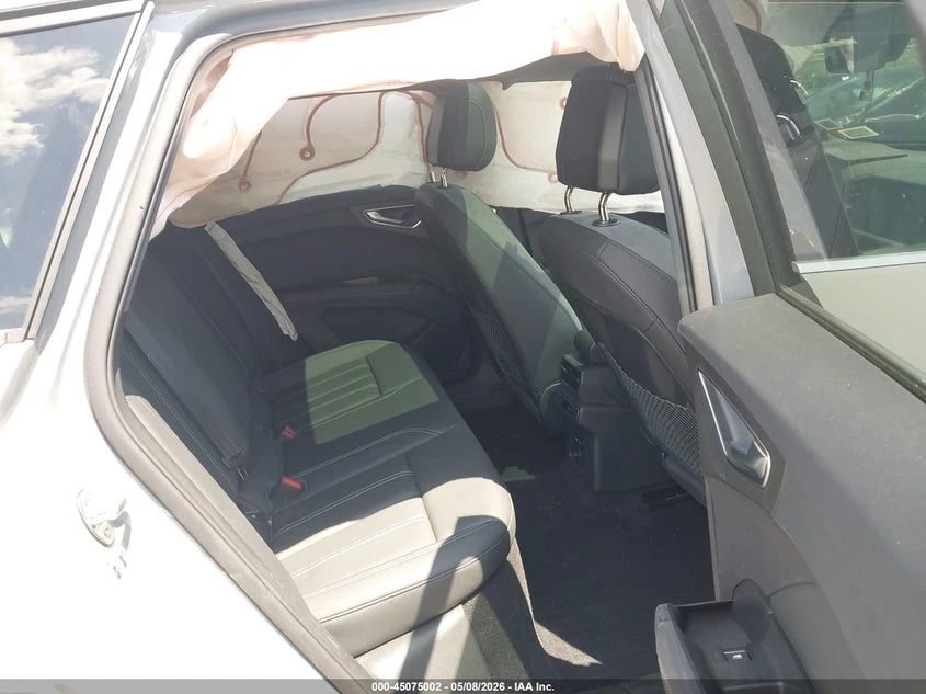 Audi Q4 E-Tron Premium 55 Quattro, снимка 8 - Автомобили и джипове - 54769898