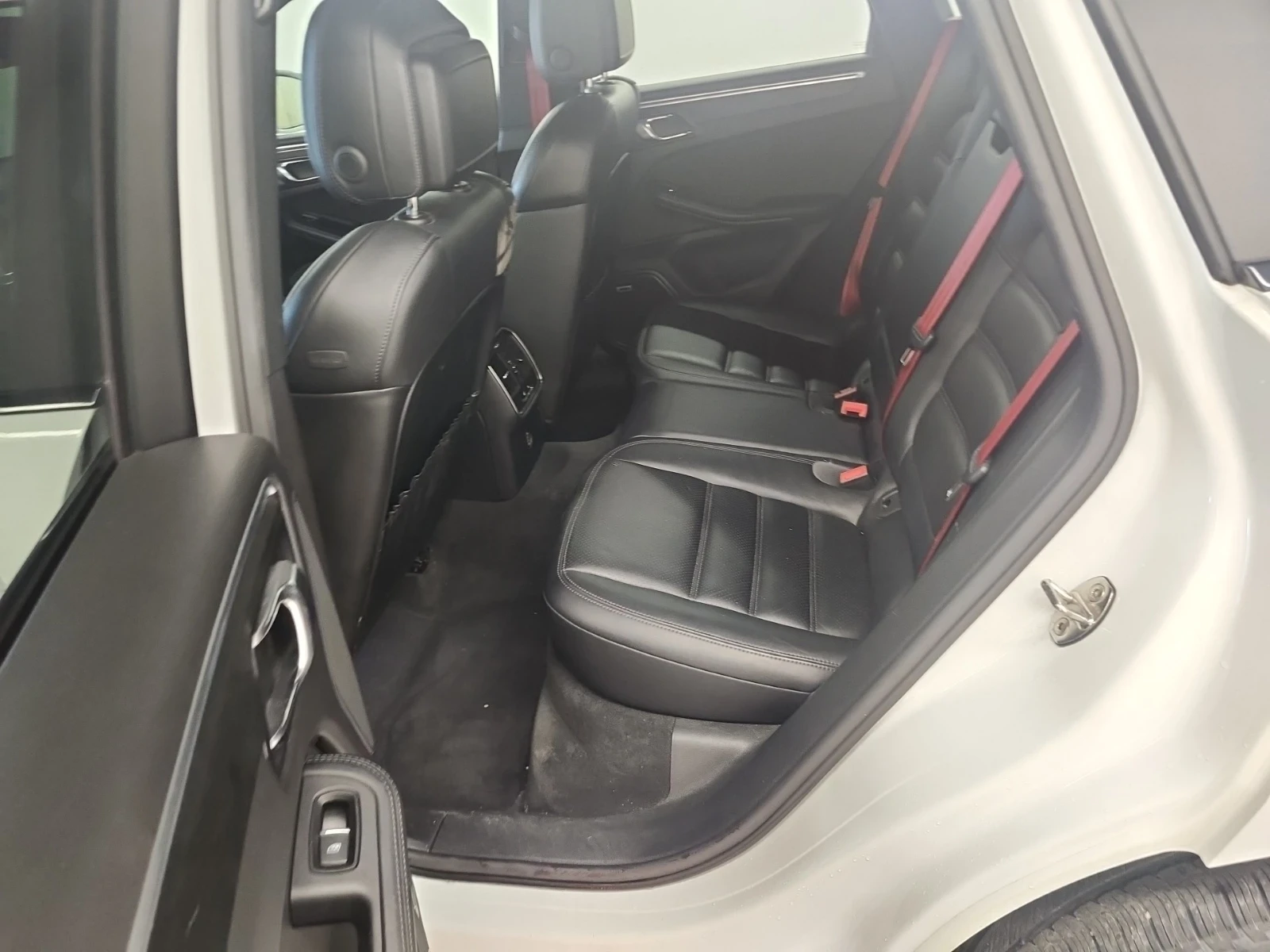 Porsche Macan GTS * ПАНОРАМА * CARFAX * КУПИ СЕГА * , снимка 13 - Автомобили и джипове - 55500358