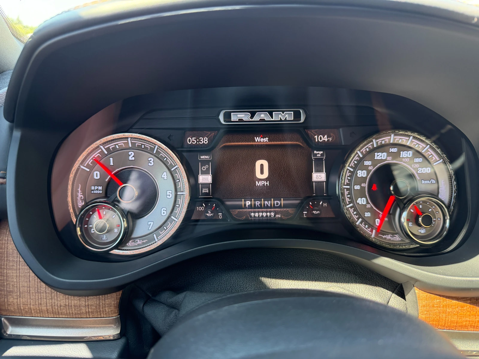 Dodge RAM 1500 5.7 HEMI* 4x4* LARAMIE-LongHorn* , Full, снимка 16 - Автомобили и джипове - 55605577