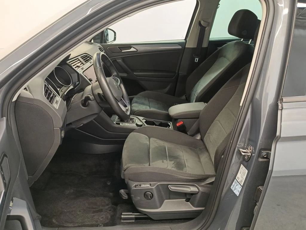 VW Tiguan 2.0 TDI 150 SCR 4Motion Life, снимка 8 - Автомобили и джипове - 55725615