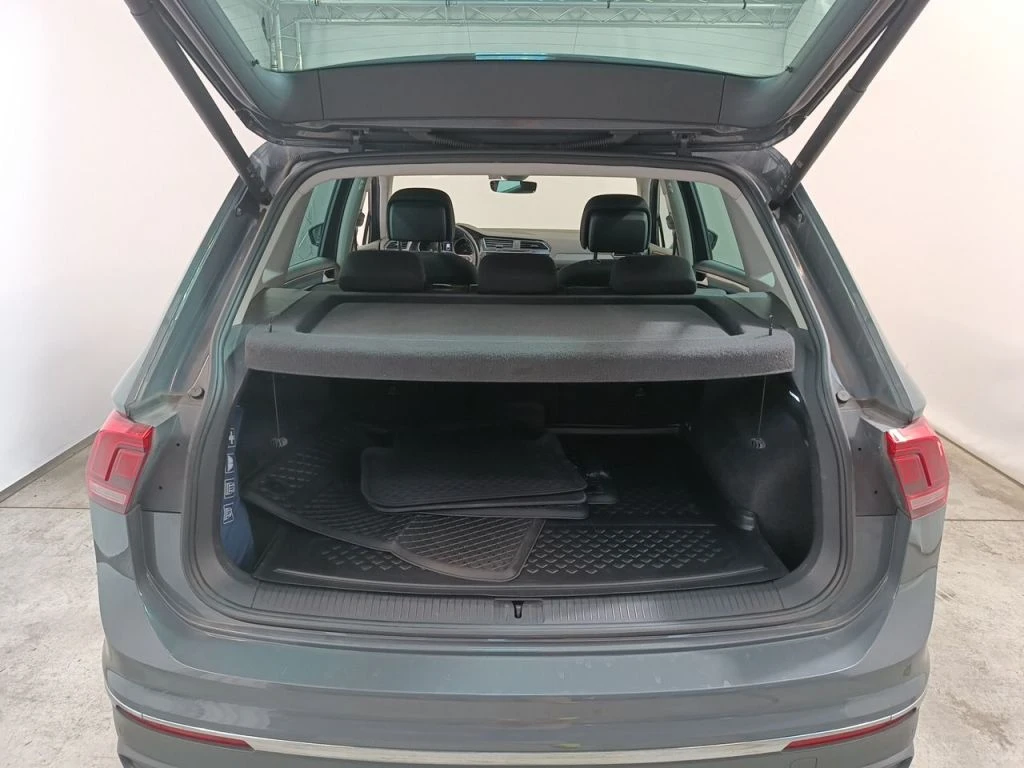 VW Tiguan 2.0 TDI 150 SCR 4Motion Life, снимка 9 - Автомобили и джипове - 55725615