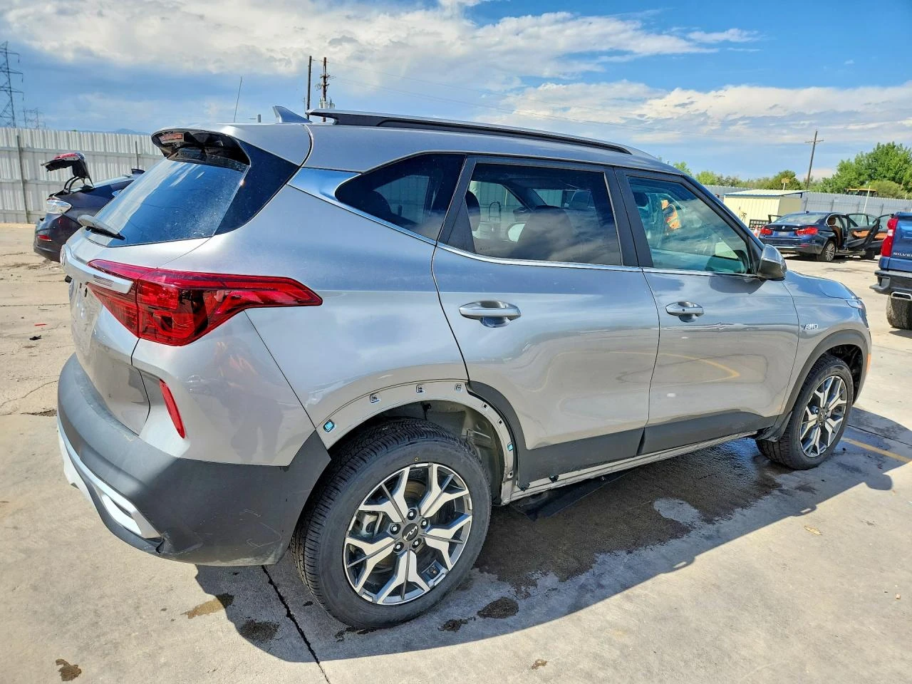 Kia Seltos 2.0l Ex, снимка 3 - Автомобили и джипове - 55982735