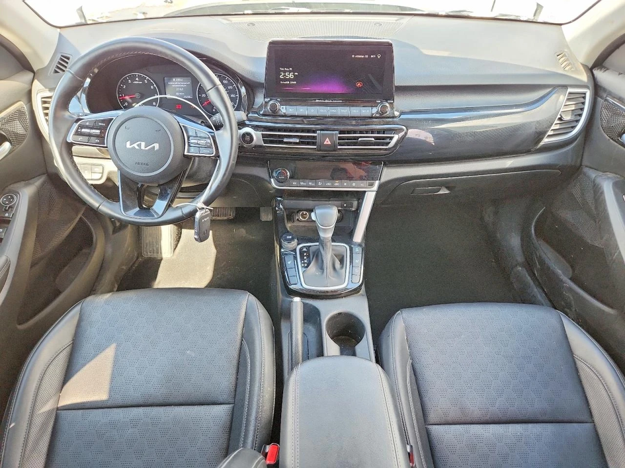 Kia Seltos 2.0l Ex, снимка 8 - Автомобили и джипове - 55982735