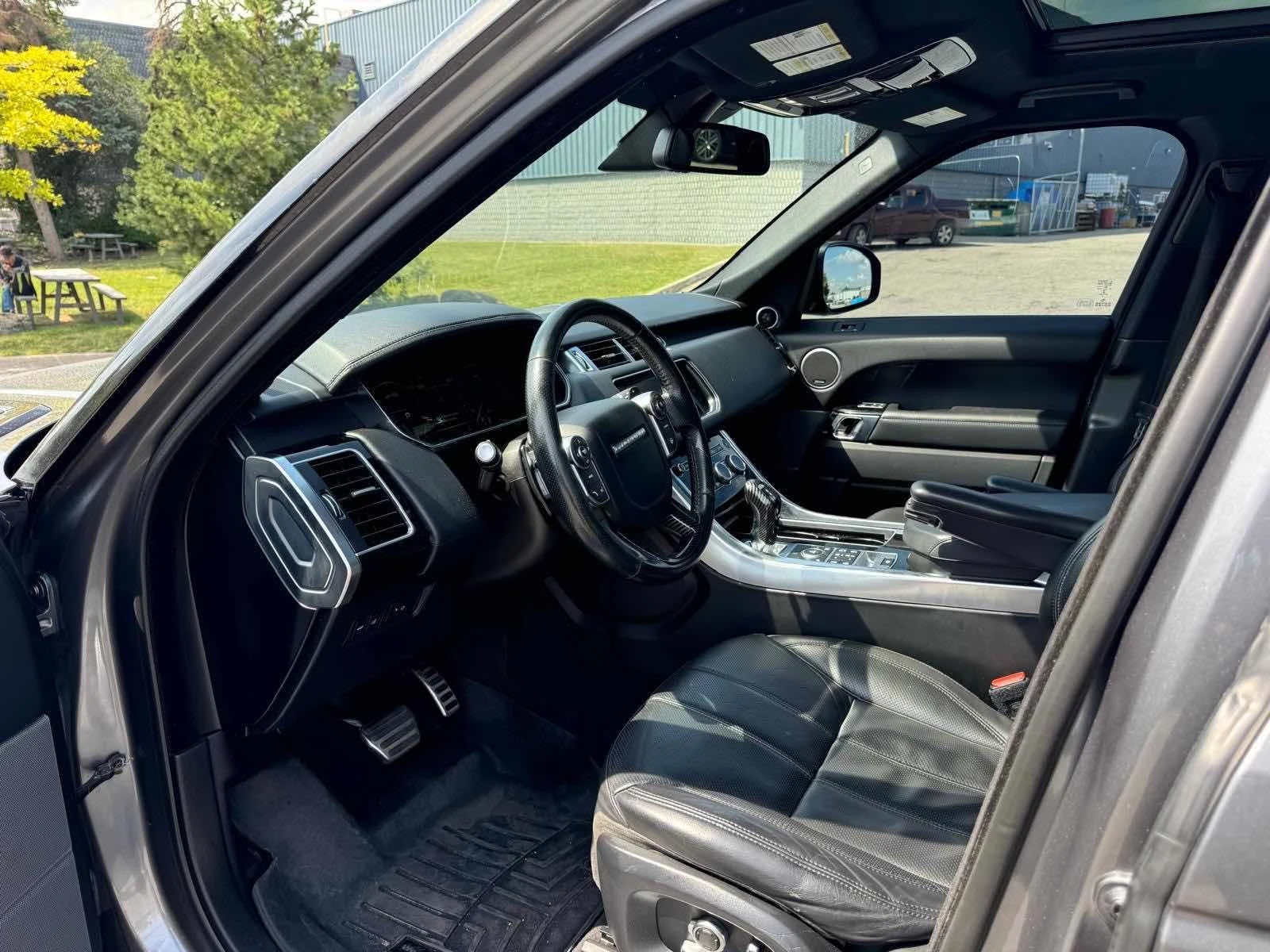 Land Rover Range Rover Sport * V8 SC Dynamic * CARFAX * ОПЦИЯ ЗА ФИНАНСИРАНЕ , снимка 5 - Автомобили и джипове - 56160149