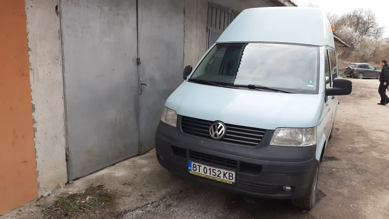 VW T5, снимка 1 - Бусове и автобуси - 47682413