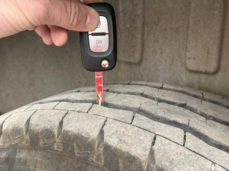 Renault Master 2.3 Dci, снимка 5 - Бусове и автобуси - 52494102