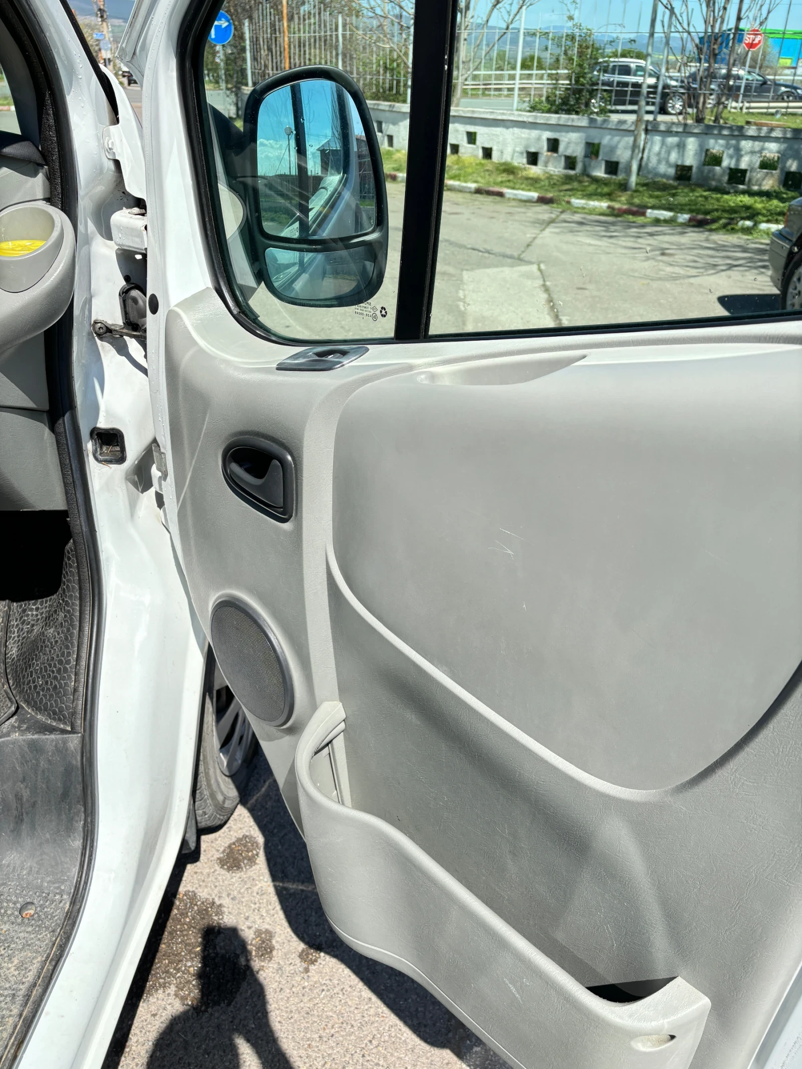 Opel Vivaro Дълга база - 6 скорости - изображение 5
