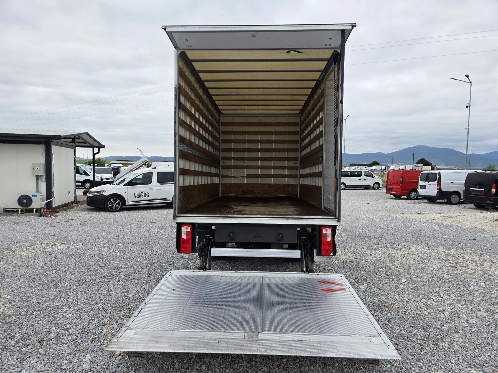 VW Crafter 2.0 TDI,  , ,  3.5  | Mobile.bg   13