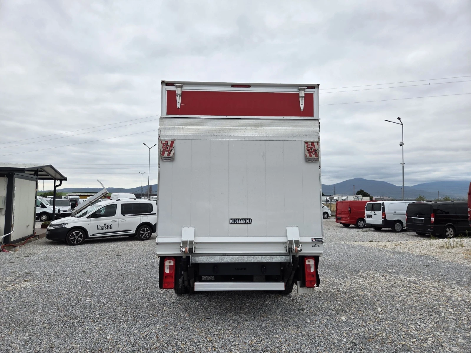 VW Crafter 2.0 TDI, Падащ борд, Климатик, До 3.5 тона - изображение 4