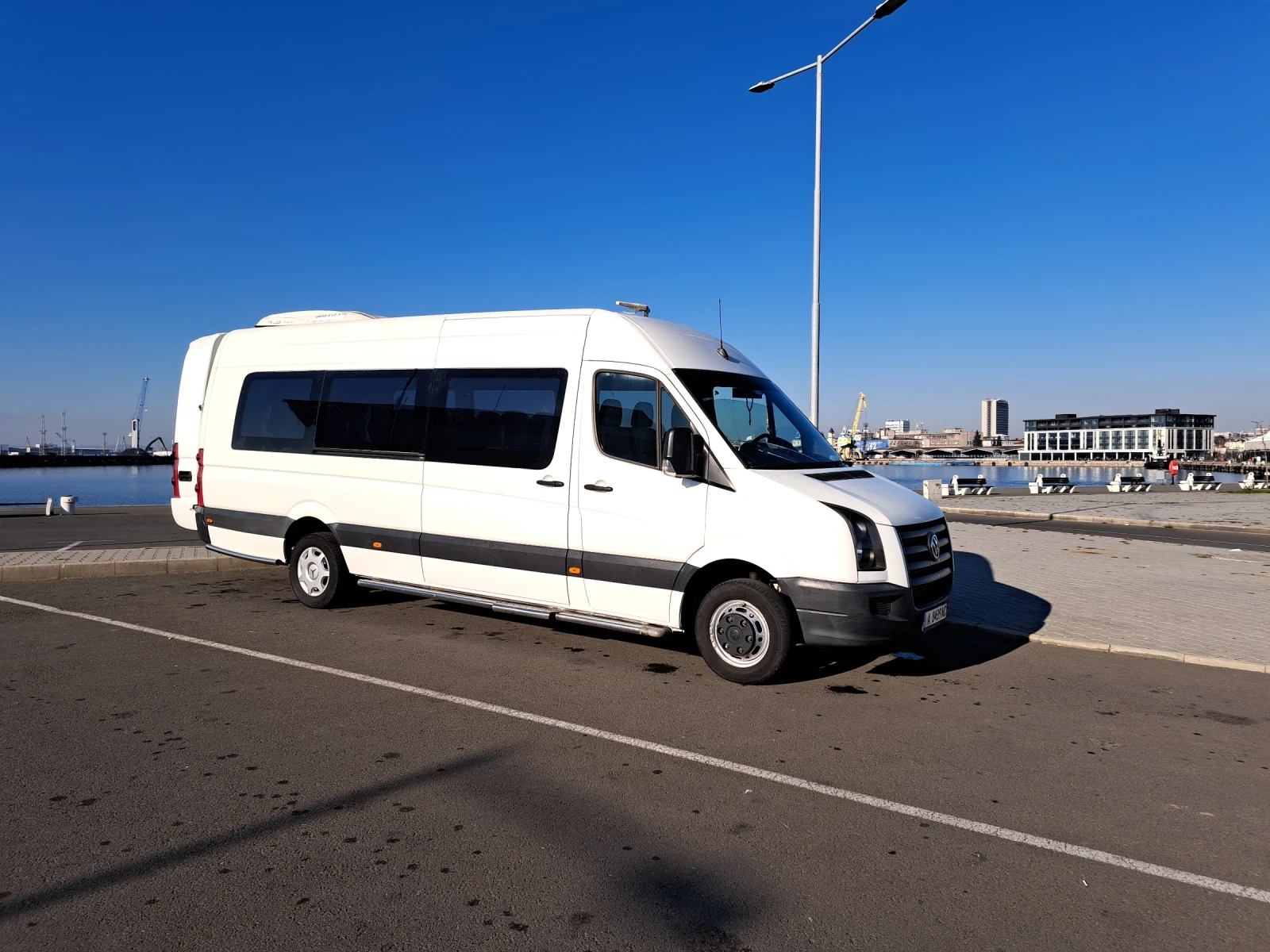 VW Crafter 2.5TDI 136PS, снимка 3 - Бусове и автобуси - 55595743
