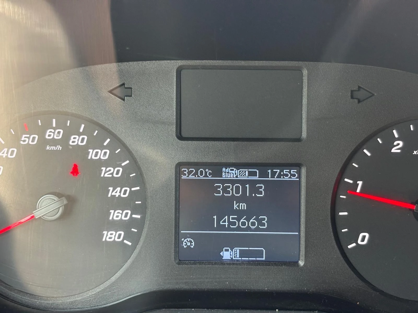 Mercedes-Benz Sprinter 314CDI/L2H2/Navi/Multy/Klima/6 speed/140 хил.км.!!, снимка 13 - Бусове и автобуси - 55619445