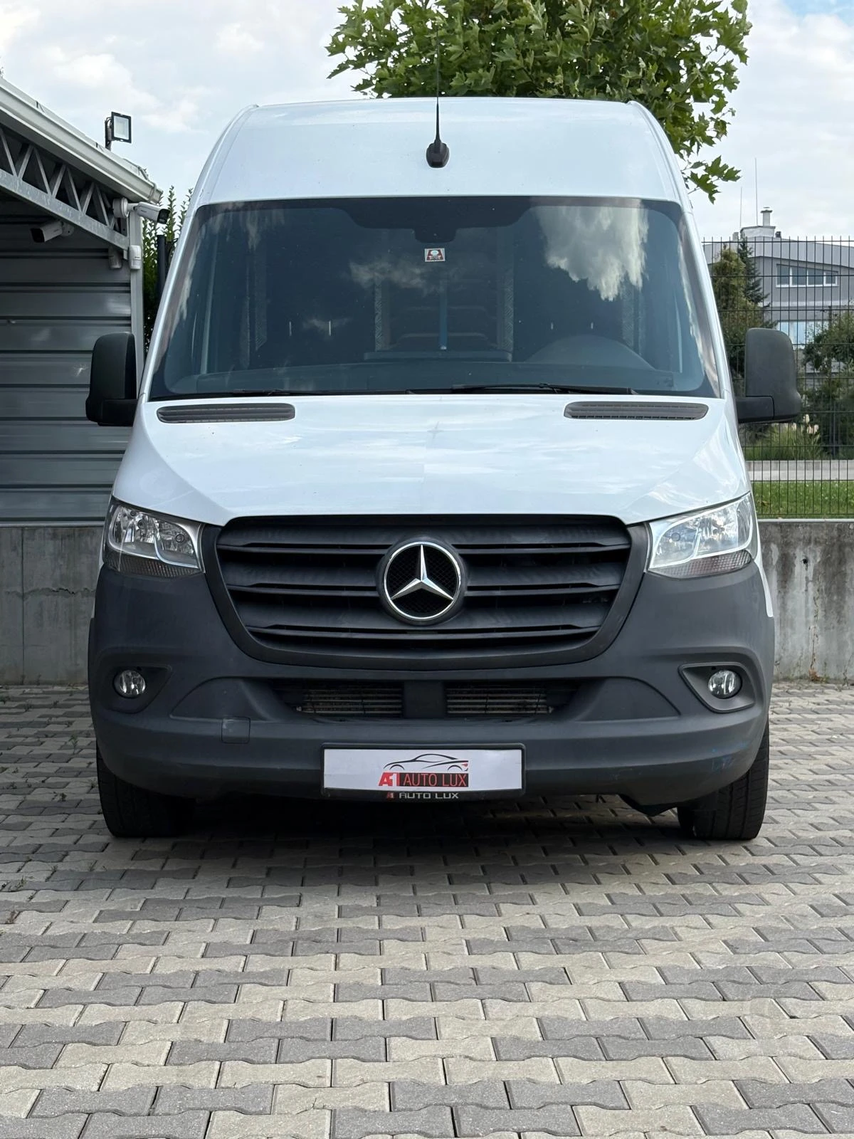 Mercedes-Benz Sprinter 314CDI/L2H2/Navi/Multy/Klima/6 speed/140 хил.км.!!, снимка 2 - Бусове и автобуси - 55619445
